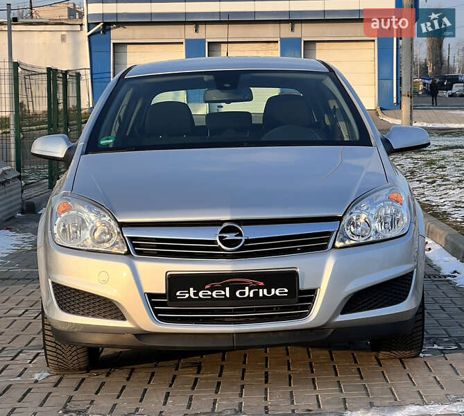 Хэтчбек Opel Astra 2009 в Николаеве фото 2 Хэтчбек Opel Astra 2009 в Николаеве