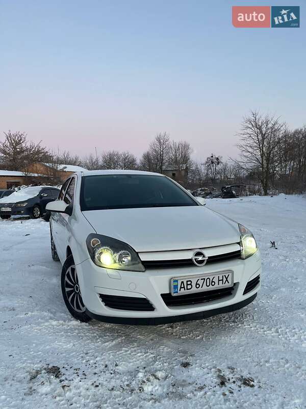 Хэтчбек Opel Astra 2005 в Немирове