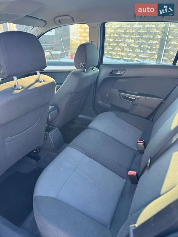 Универсал Opel Astra 2008 в Киеве