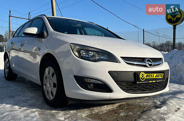 Универсал Opel Astra 2014 в Стрые