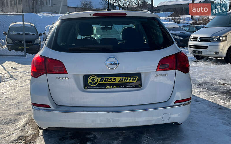 Универсал Opel Astra 2014 в Стрые