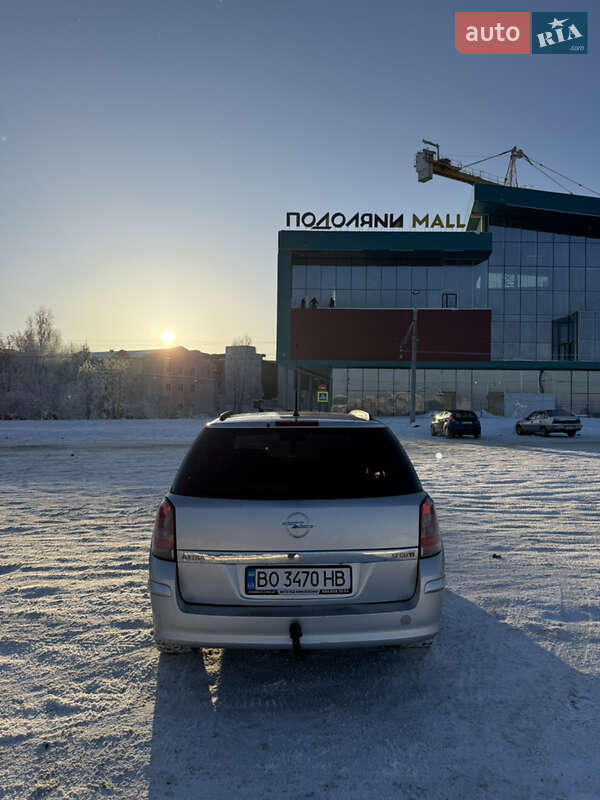 Универсал Opel Astra 2005 в Тернополе