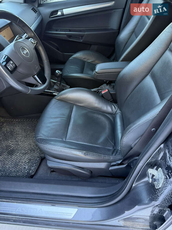 Универсал Opel Astra 2009 в Ивано-Франковске фото 27 Универсал Opel Astra 2009 в Ивано-Франковске