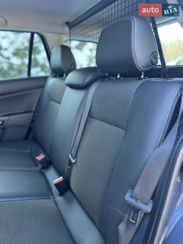 Универсал Opel Astra 2009 в Луцке