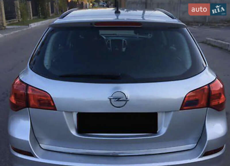 Универсал Opel Astra 2010 в Луцке фото 6 Универсал Opel Astra 2010 в Луцке