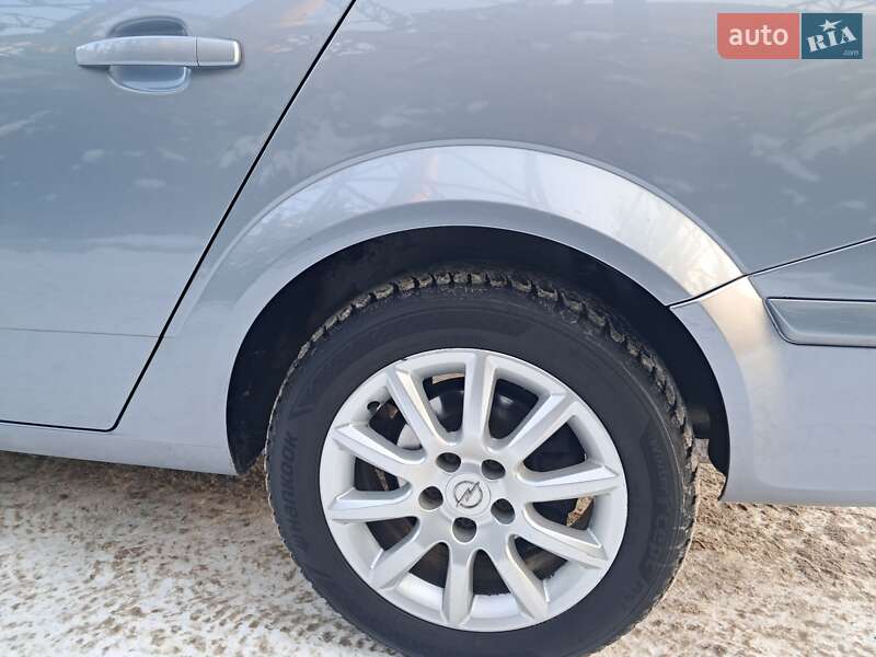 Универсал Opel Astra 2009 в Могилев-Подольске