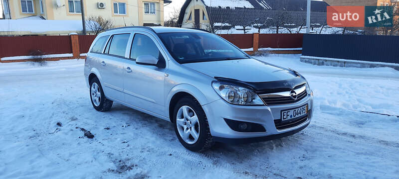 Универсал Opel Astra 2008 в Немирове