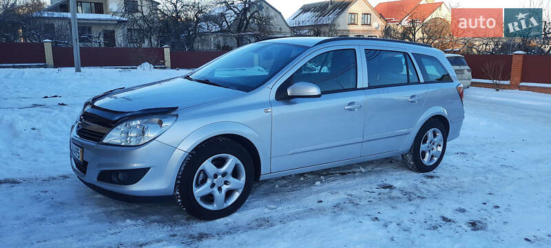 Универсал Opel Astra 2008 в Немирове