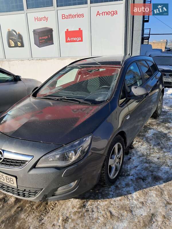Универсал Opel Astra 2011 в Киеве фото 2 Универсал Opel Astra 2011 в Киеве
