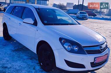 Универсал Opel Astra 2011 в Белой Церкви