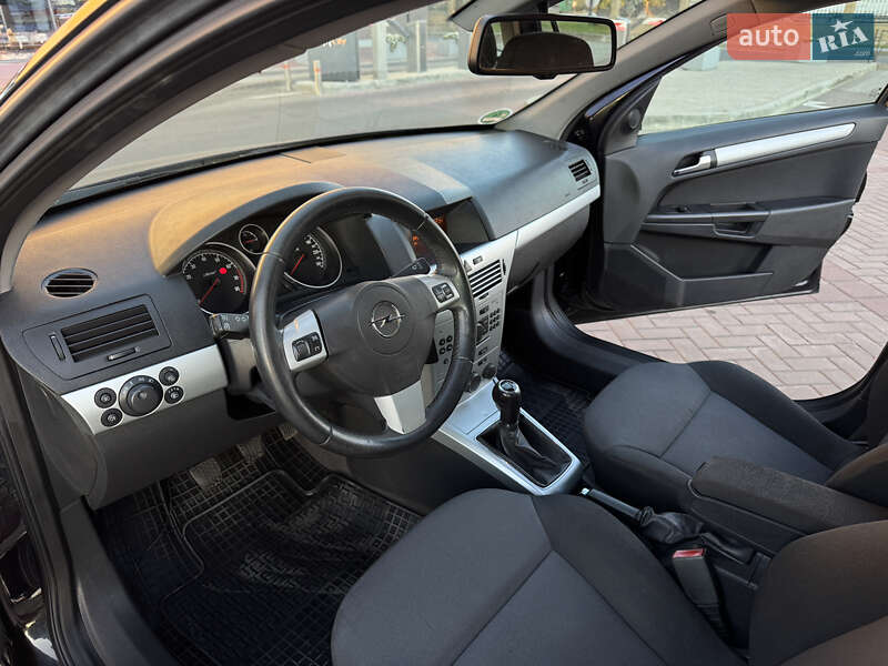 Универсал Opel Astra 2009 в Луцке фото 14 Универсал Opel Astra 2009 в Луцке