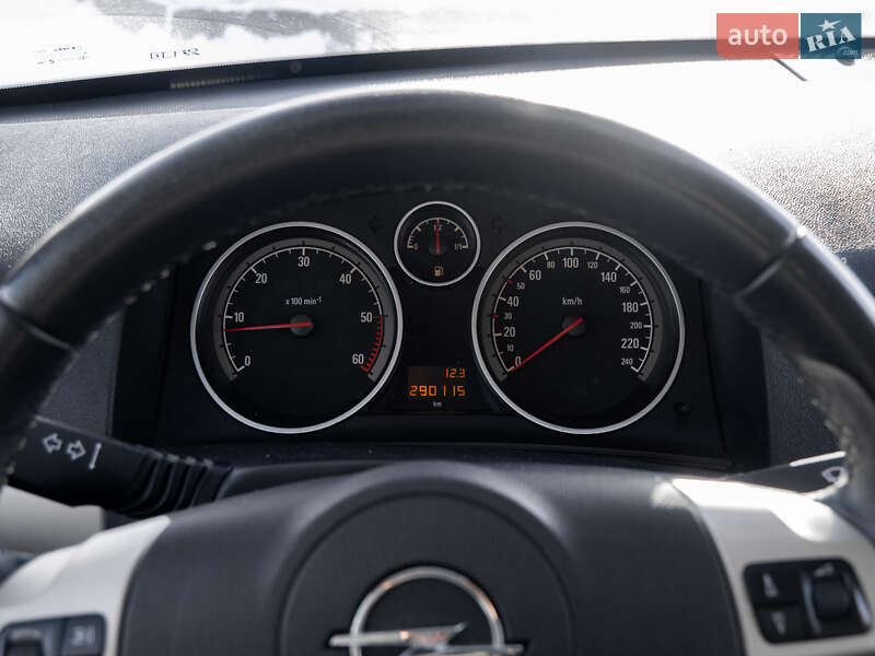 Универсал Opel Astra 2007 в Львове