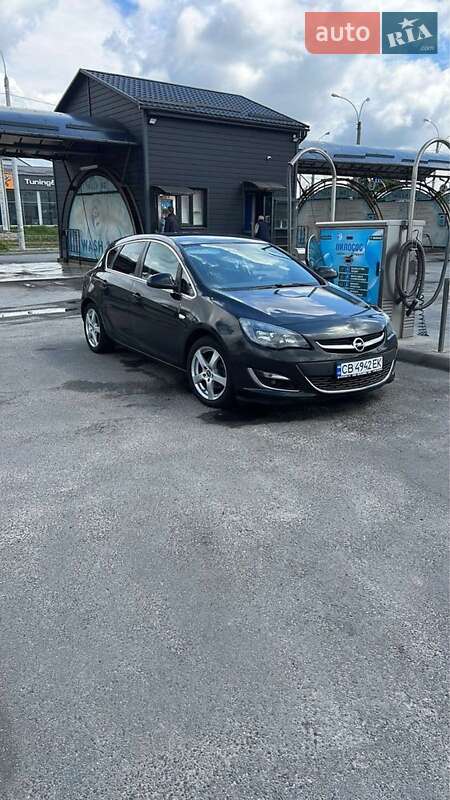 Хэтчбек Opel Astra 2013 в Чернигове фото Хэтчбек Opel Astra 2013 в Чернигове