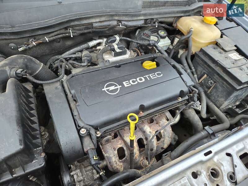 Универсал Opel Astra 2007 в Луцке