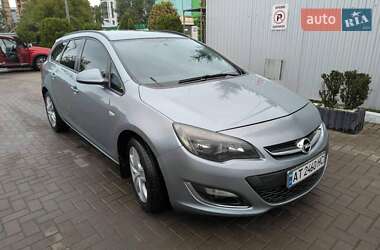 Універсал Opel Astra 2013 в Івано-Франківську