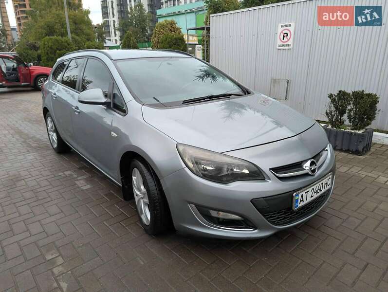 Универсал Opel Astra 2013 в Ивано-Франковске фото Универсал Opel Astra 2013 в Ивано-Франковске