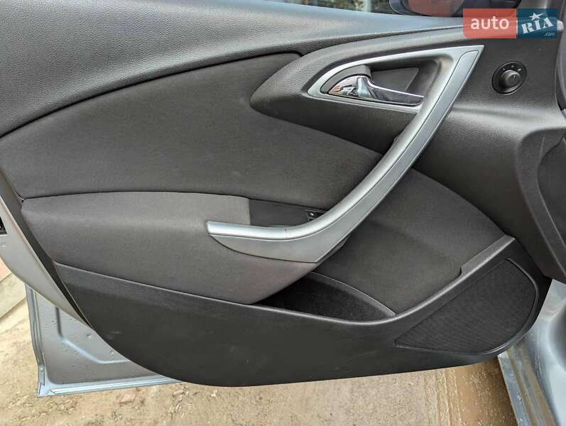 Универсал Opel Astra 2013 в Ивано-Франковске фото 11 Универсал Opel Astra 2013 в Ивано-Франковске