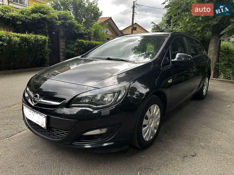 Универсал Opel Astra 2012 в Киеве