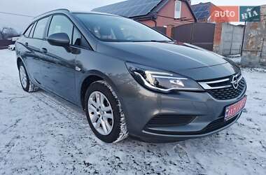 Универсал Opel Astra 2018 в Лубнах