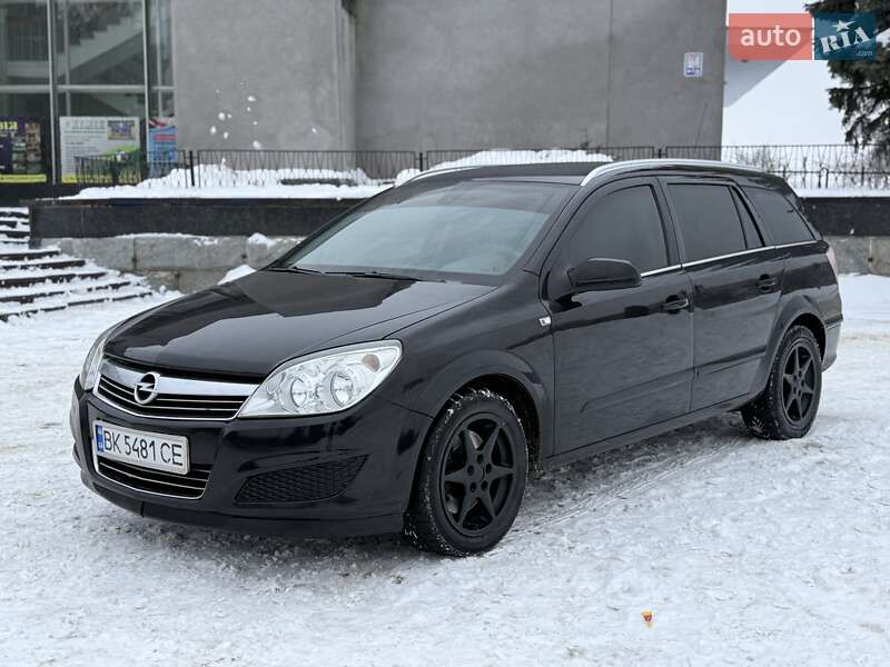 Универсал Opel Astra 2007 в Ровно