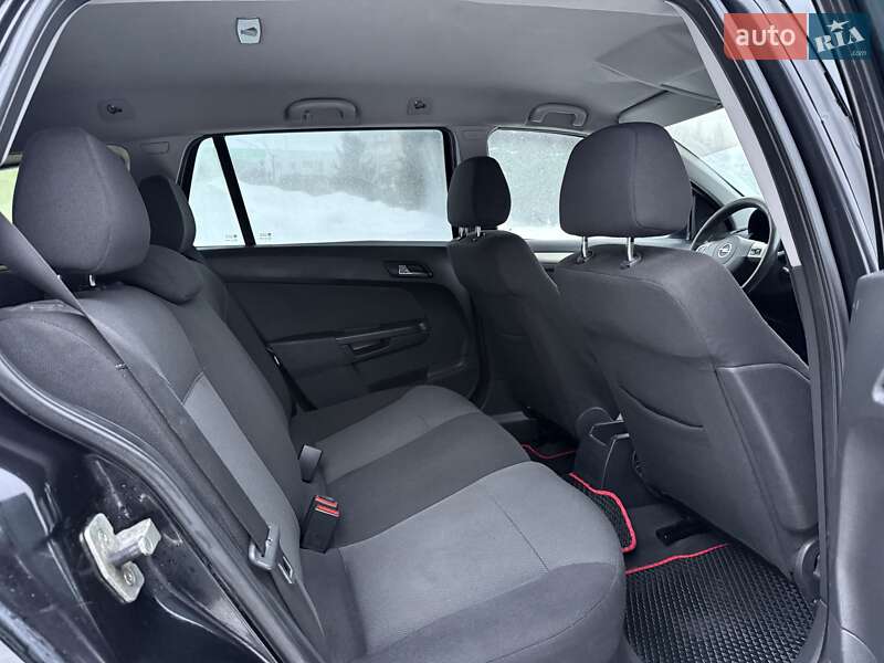 Универсал Opel Astra 2007 в Ровно