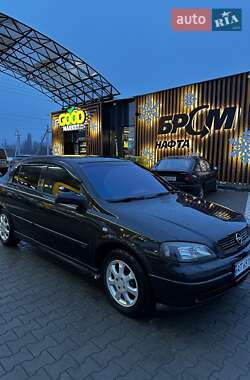 Хэтчбек Opel Astra 2001 в Надворной