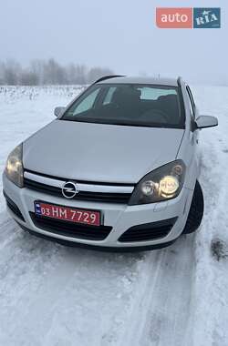 Универсал Opel Astra 2005 в Любешове