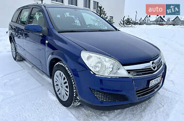 Універсал Opel Astra 2007 в Луцьку