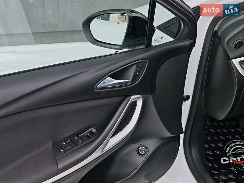 Универсал Opel Astra 2020 в Луцке