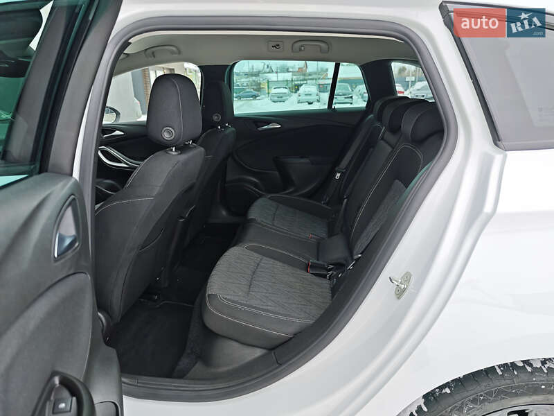 Универсал Opel Astra 2020 в Луцке