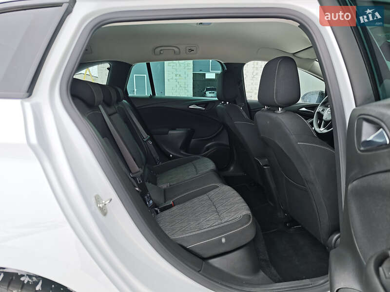 Универсал Opel Astra 2020 в Луцке