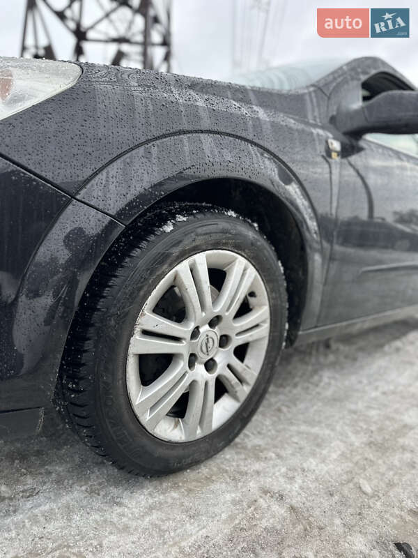 Универсал Opel Astra 2008 в Луцке фото 6 Универсал Opel Astra 2008 в Луцке