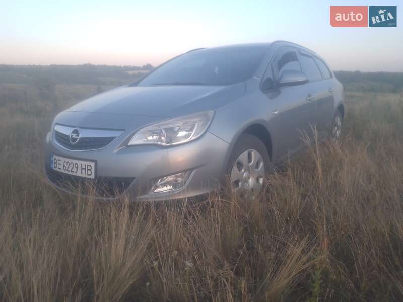 Універсал Opel Astra 2011 в Первомайську фото Універсал Opel Astra 2011 в Первомайську