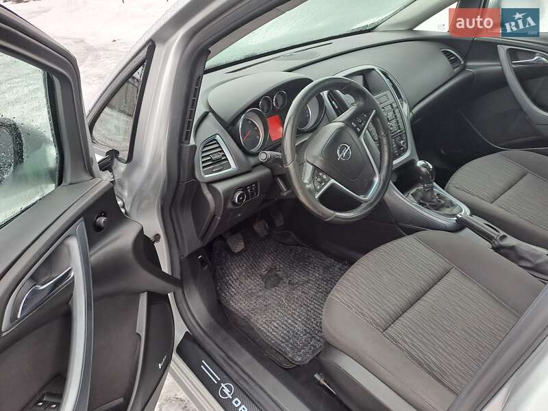 Универсал Opel Astra 2013 в Нововолынске фото 6 Универсал Opel Astra 2013 в Нововолынске