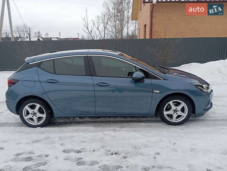 Хетчбек Opel Astra 2016 в Луцьку