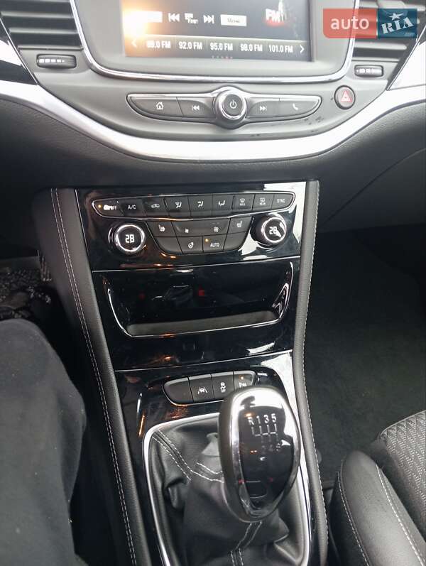 Хетчбек Opel Astra 2016 в Луцьку