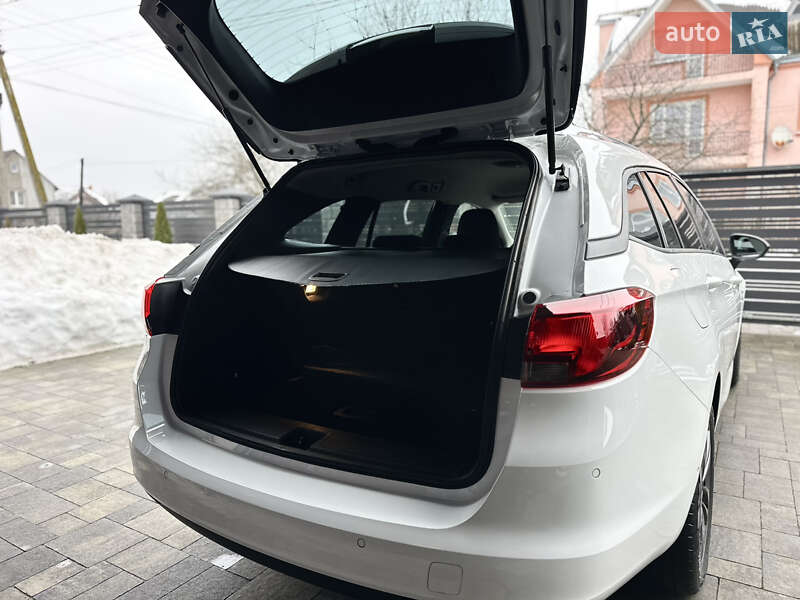 Универсал Opel Astra 2020 в Луцке