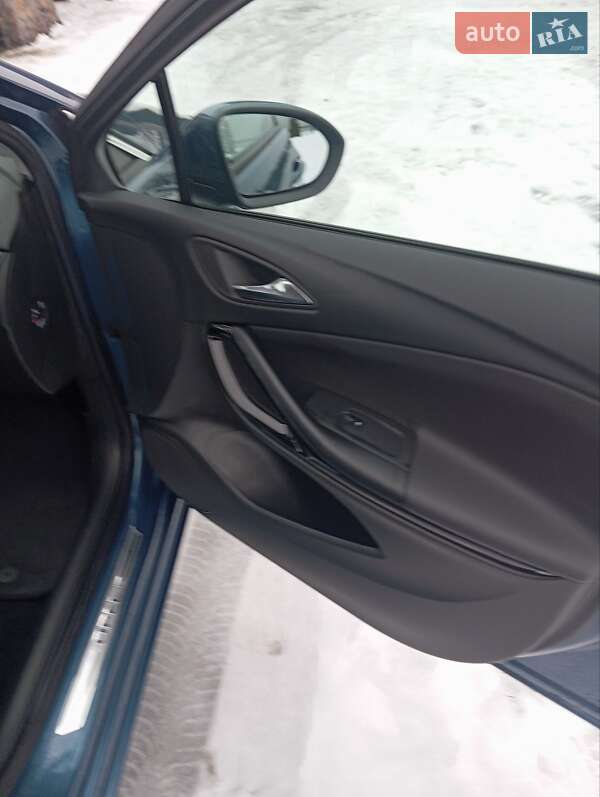 Хетчбек Opel Astra 2016 в Луцьку