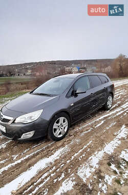 Універсал Opel Astra 2011 в Одесі