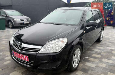 Универсал Opel Astra 2009 в Полтаве