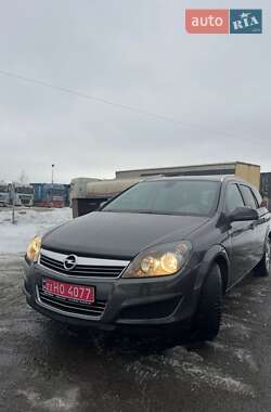 Универсал Opel Astra 2010 в Луцке