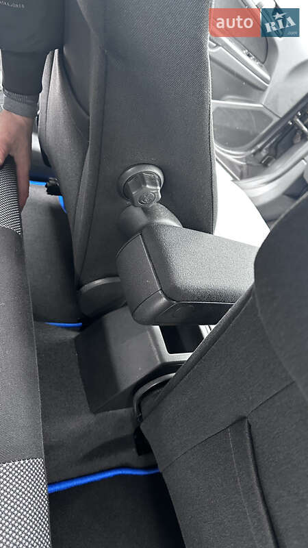 Хэтчбек Opel Astra 2009 в Киеве