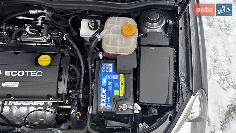 Хэтчбек Opel Astra 2009 в Киеве