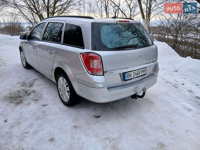 Универсал Opel Astra 2008 в Ровно фото 11 Универсал Opel Astra 2008 в Ровно