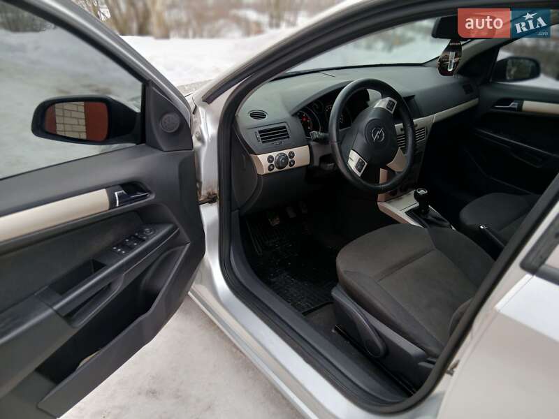 Универсал Opel Astra 2008 в Ровно фото 23 Универсал Opel Astra 2008 в Ровно