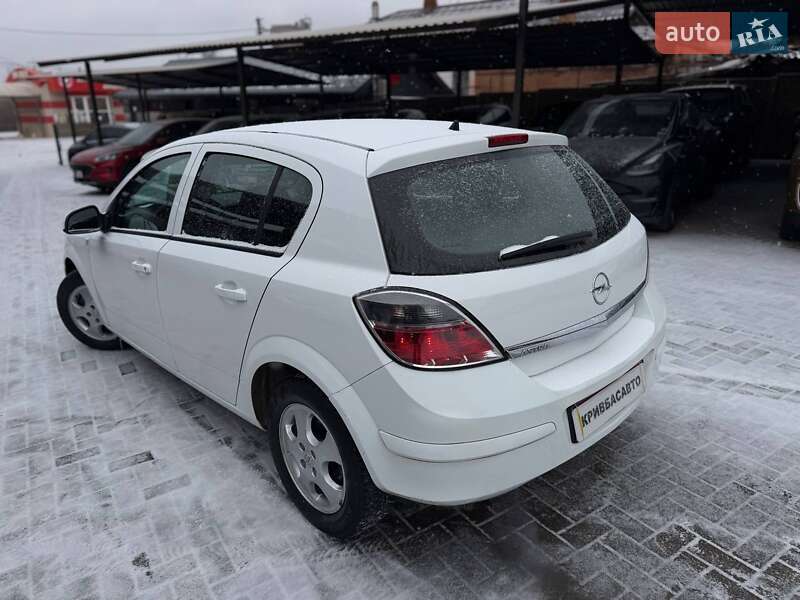 Хэтчбек Opel Astra 2009 в Кривом Роге