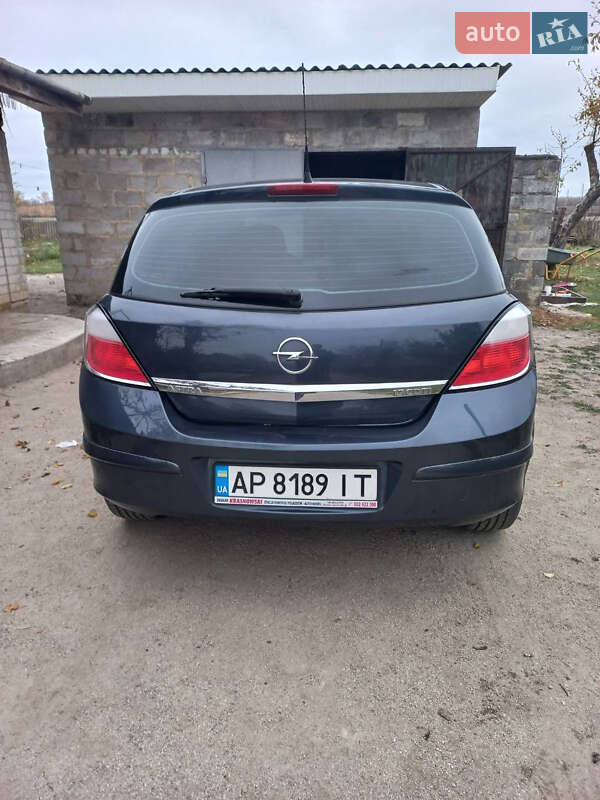 Хэтчбек Opel Astra 2008 в Запорожье