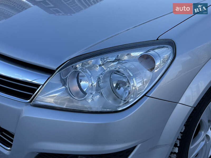 Универсал Opel Astra 2008 в Киеве