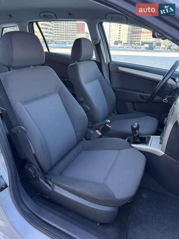 Универсал Opel Astra 2008 в Киеве