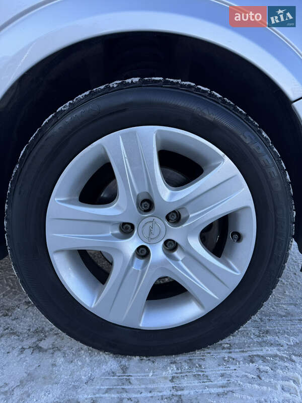 Универсал Opel Astra 2008 в Киеве